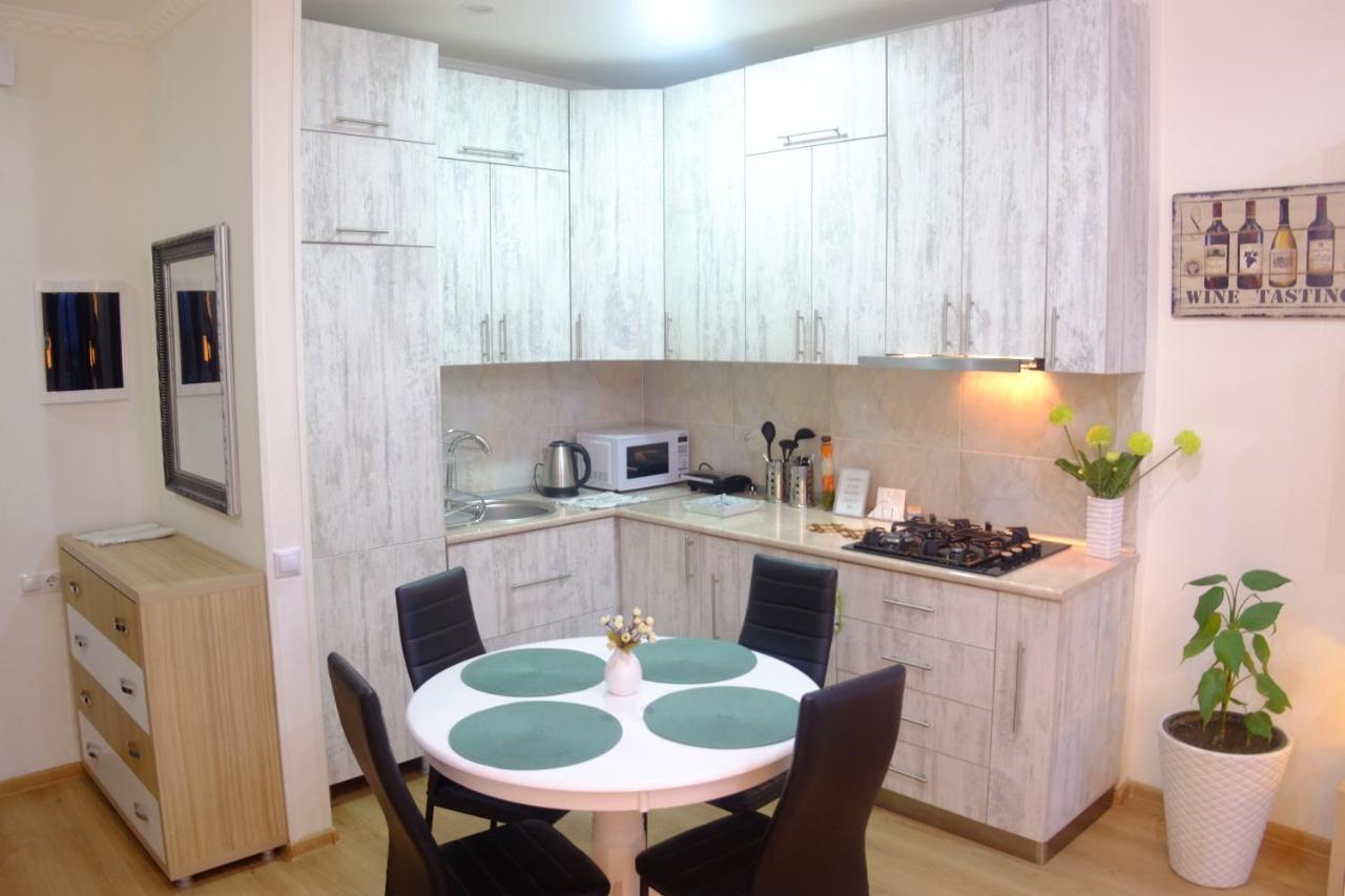 Ameri Plaza Green Apartments Тбилиси Екстериор снимка