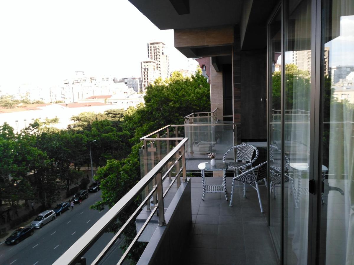 Ameri Plaza Green Apartments Тбилиси Екстериор снимка