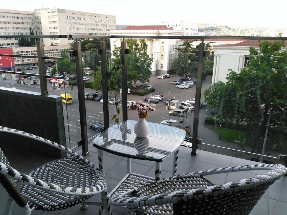 Ameri Plaza Green Apartments Тбилиси Екстериор снимка